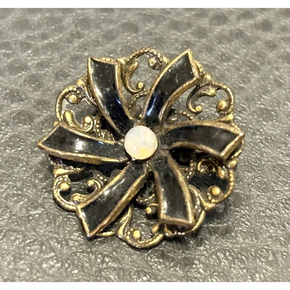 Vintage Victorian Black Enamel Gold Tone Faux Jelly Opal Flower Brooch Pin